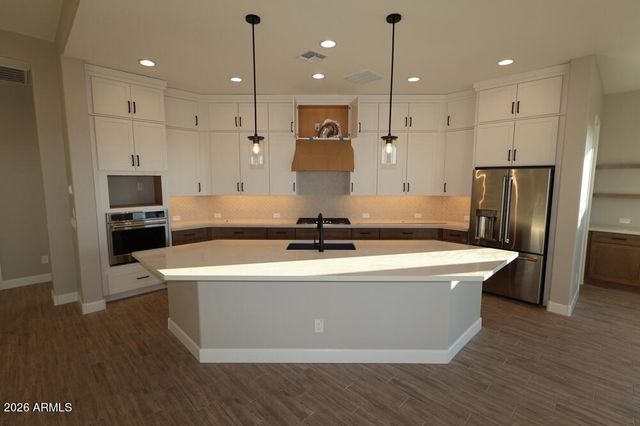 18921 W LAWRENCE Road, Waddell, AZ 85355