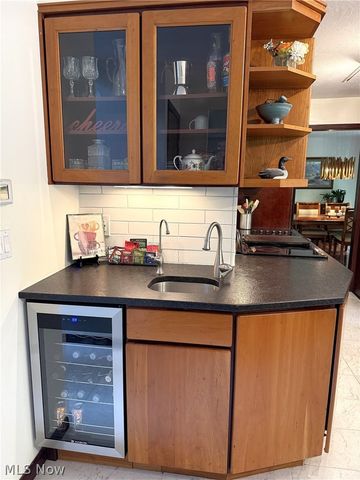 9350 Hidden Lake Drive, Chesterland, OH 44026