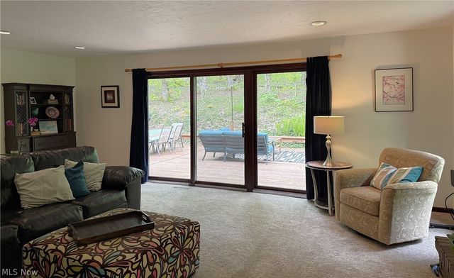9350 Hidden Lake Drive, Chesterland, OH 44026