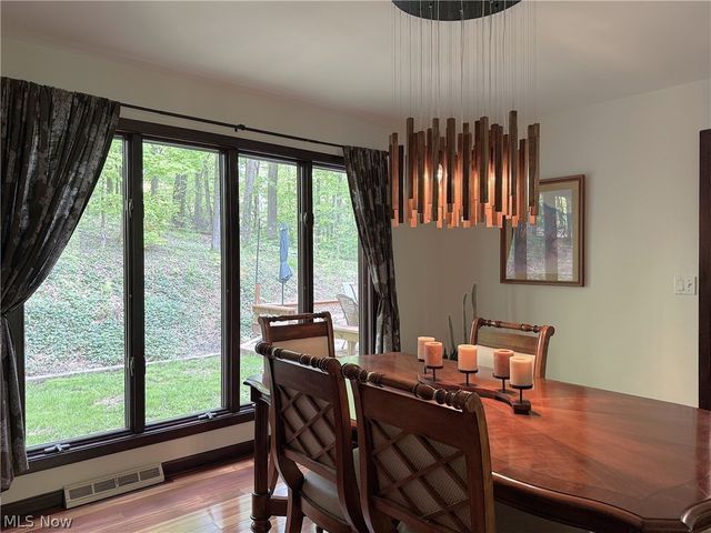 9350 Hidden Lake Drive, Chesterland, OH 44026