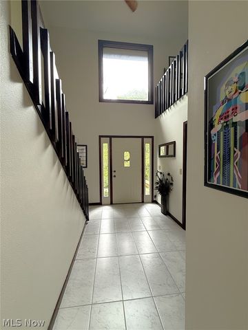 9350 Hidden Lake Drive, Chesterland, OH 44026