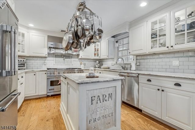 17 Rosemont Ave, West Milford Twp., NJ 07480