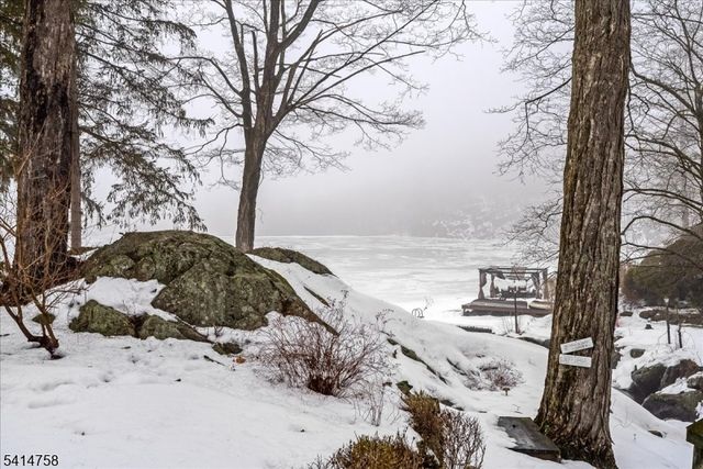 17 Rosemont Ave, West Milford Twp., NJ 07480