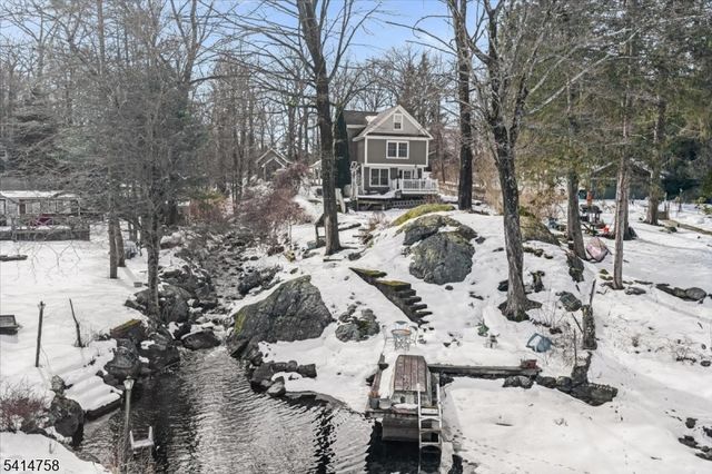 17 Rosemont Ave, West Milford Twp., NJ 07480