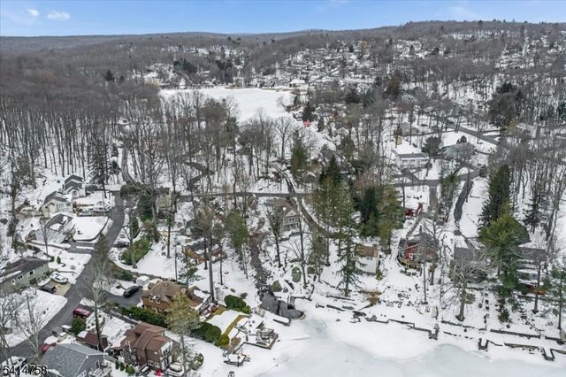 17 Rosemont Ave, West Milford Twp., NJ 07480