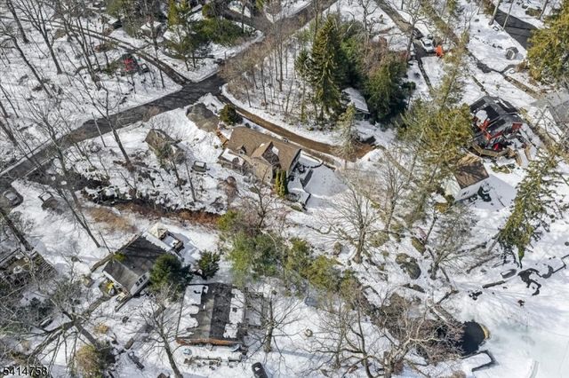 17 Rosemont Ave, West Milford Twp., NJ 07480