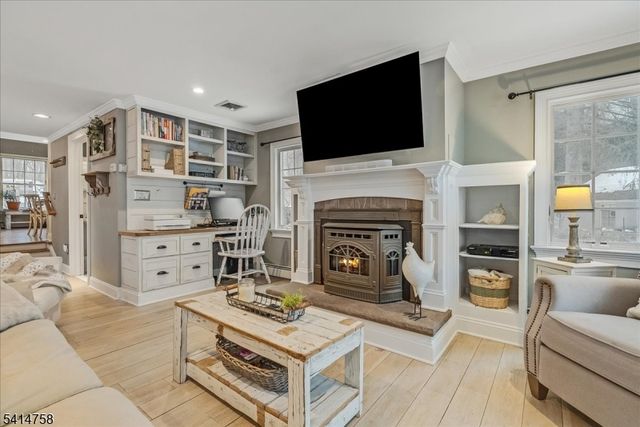 17 Rosemont Ave, West Milford Twp., NJ 07480