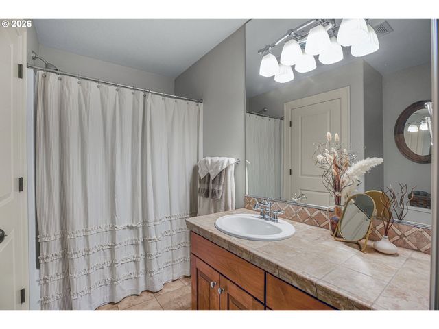 22648 Sw 96TH Dr, Tualatin, OR 97062
