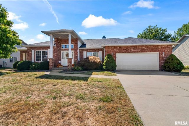 1620 Chancelor Place, Chatham, IL 62629