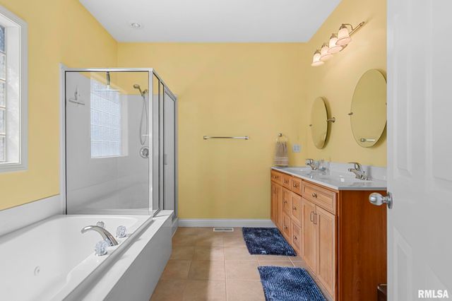 1620 Chancelor Place, Chatham, IL 62629