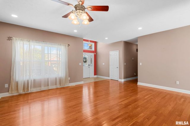 1620 Chancelor Place, Chatham, IL 62629