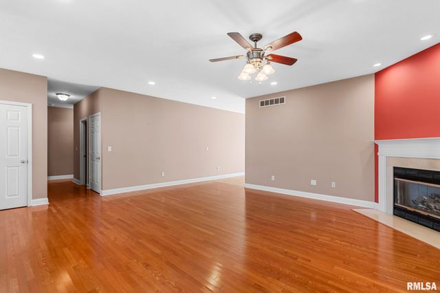 1620 Chancelor Place, Chatham, IL 62629