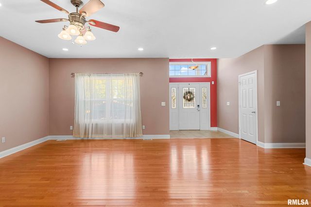 1620 Chancelor Place, Chatham, IL 62629