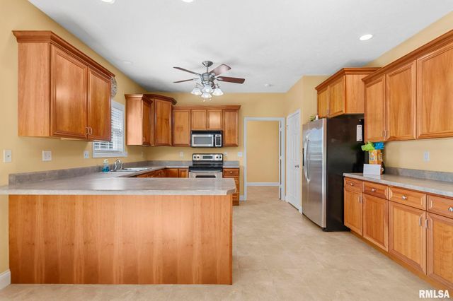 1620 Chancelor Place, Chatham, IL 62629