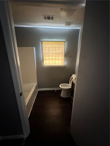 660 Cedar NW Avenue, Atlanta, GA 30318