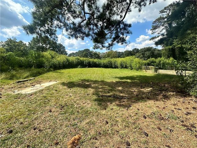 660 Cedar NW Avenue, Atlanta, GA 30318