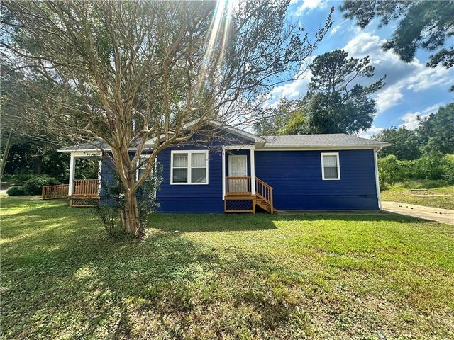 660 Cedar NW Avenue, Atlanta, GA 30318