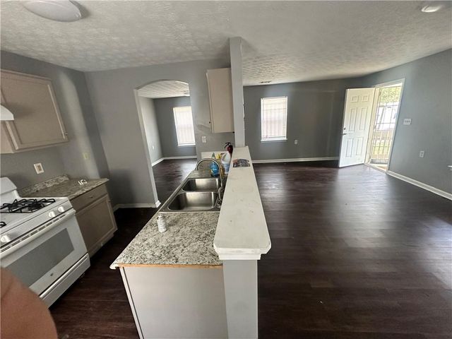 660 Cedar NW Avenue, Atlanta, GA 30318