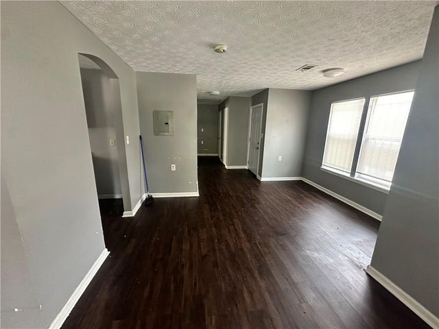 660 Cedar NW Avenue, Atlanta, GA 30318