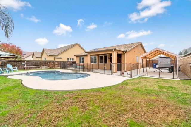 3237 Bellaire Avenue, Clovis, CA 93619