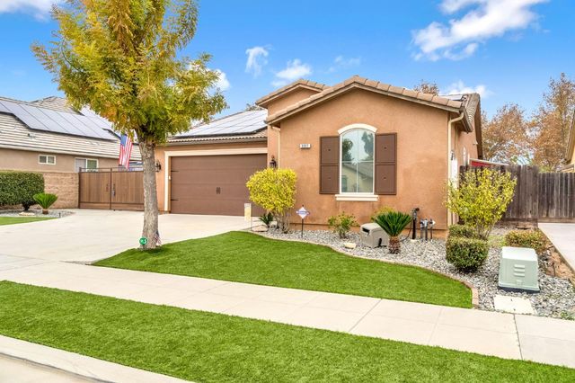 3237 Bellaire Avenue, Clovis, CA 93619