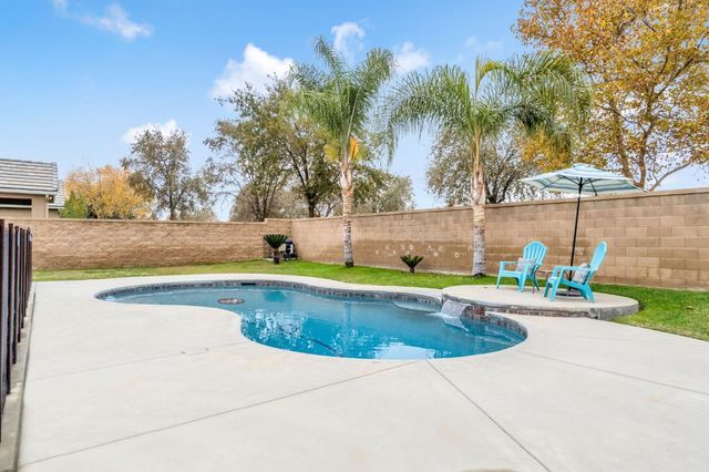 3237 Bellaire Avenue, Clovis, CA 93619