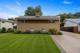 452 N Addison Road, Villa Park, IL 60181
