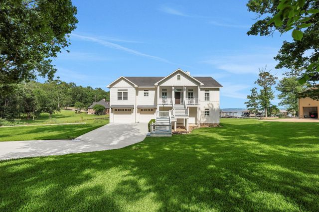231 Ridge Cove Lane, Coldspring, TX 77331