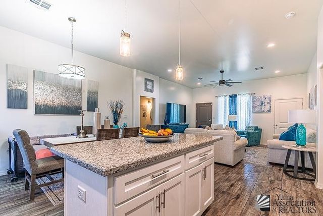 770 E 13 St, Somerton, AZ 85350