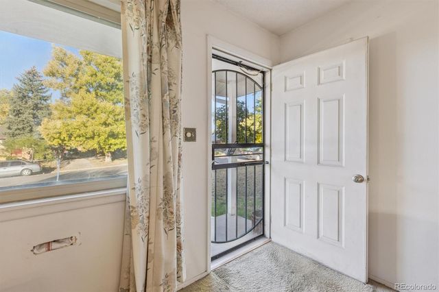 842 S Worchester Street, Aurora, CO 80012