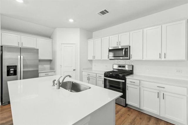 134 Lake Kemp LN, Buda, TX 78610