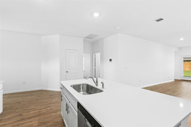 134 Lake Kemp LN, Buda, TX 78610