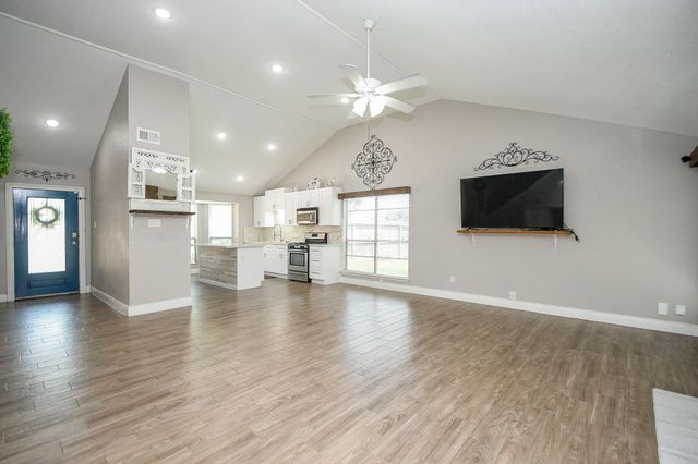 5011 Kleinway Drive, Houston, TX 77066