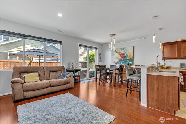 4023 Tribute Avenue E, Fife, WA 98424