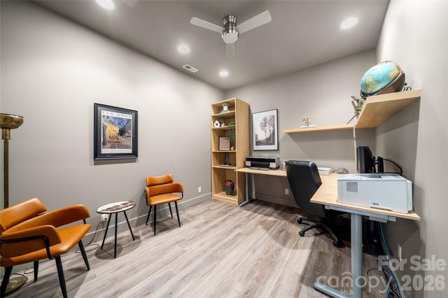 257 Bear Landing Drive, Hendersonville, NC 28792