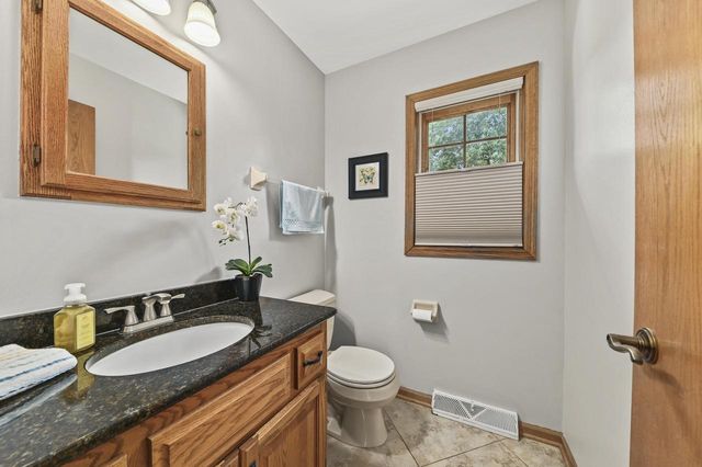 1230 S Springdale ROAD, Waukesha, WI 53186