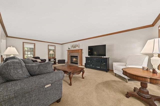 1230 S Springdale ROAD, Waukesha, WI 53186