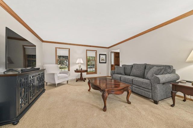 1230 S Springdale ROAD, Waukesha, WI 53186