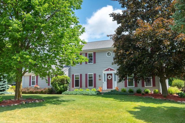 1230 S Springdale ROAD, Waukesha, WI 53186