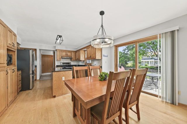1230 S Springdale ROAD, Waukesha, WI 53186