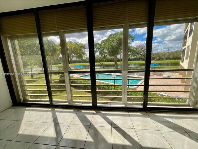 2320 S Cypress Bend Drive 204, Pompano Beach, FL 33069