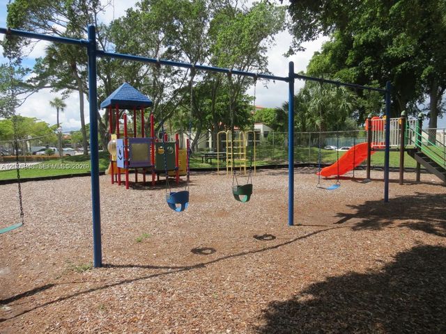 2320 S Cypress Bend Drive 204, Pompano Beach, FL 33069