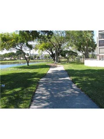 2320 S Cypress Bend Drive 204, Pompano Beach, FL 33069