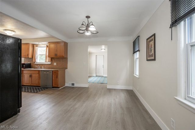 2374 Traymore Road, University Heights, OH 44118