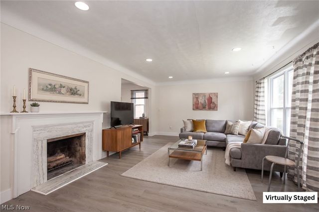 2374 Traymore Road, University Heights, OH 44118