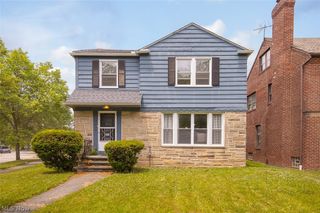 2374 Traymore Road, University Heights, OH 44118