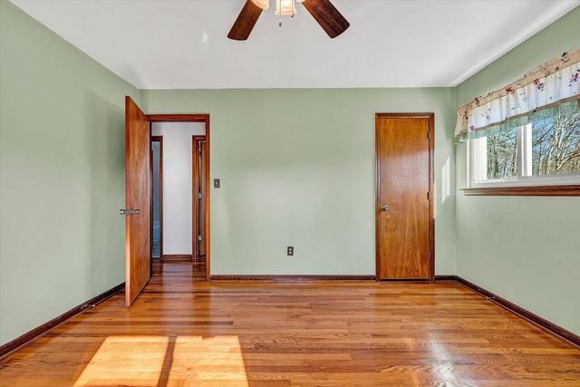 983 Shelbourne AVE, Vinton, VA 24179