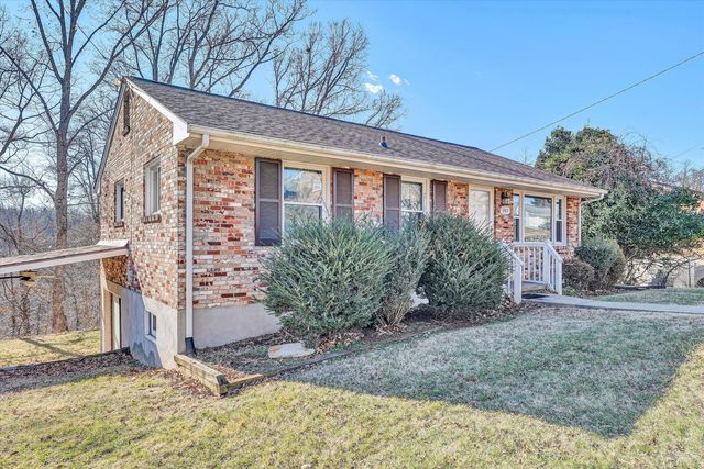 983 Shelbourne AVE, Vinton, VA 24179