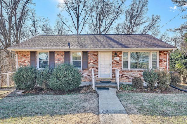 983 Shelbourne AVE, Vinton, VA 24179