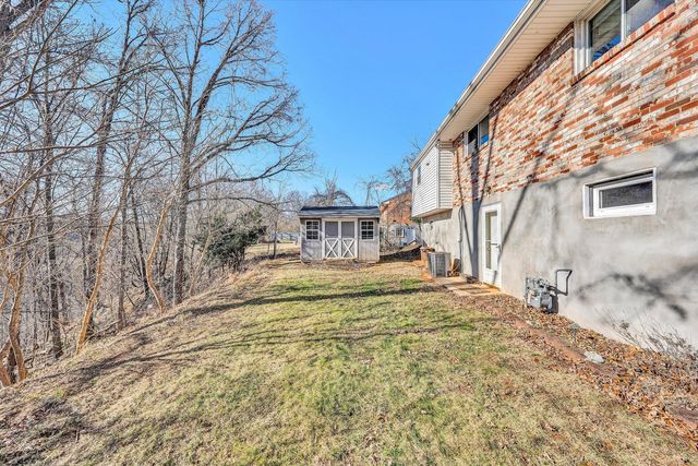 983 Shelbourne AVE, Vinton, VA 24179